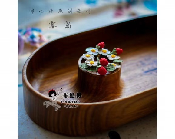 wooden-sewing-tray-with-original