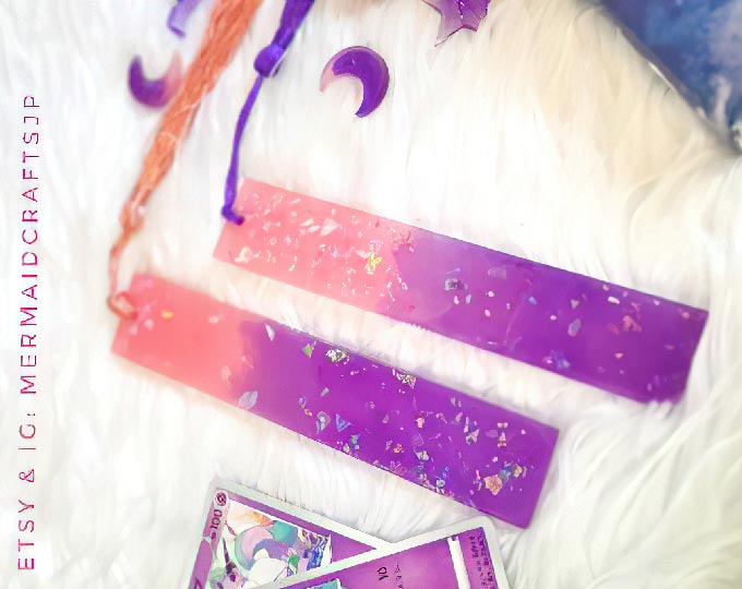 unicorn-glitter-resin-bookmark A