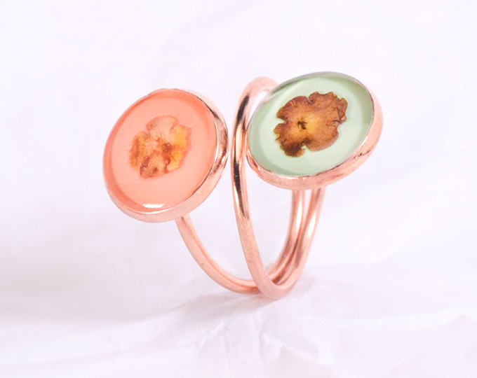 ring-with-pressed-flowers-and