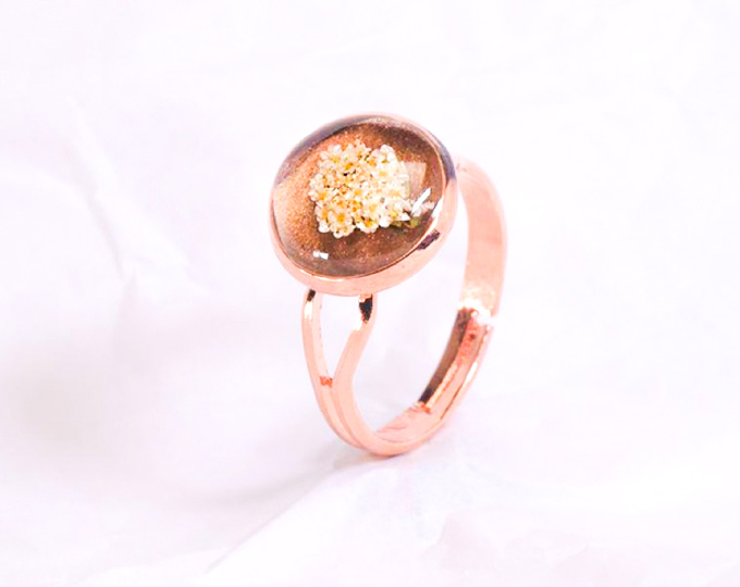 rose-gold-metal-ring-with-brown