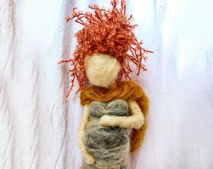 needle-felted-pregnant-womanmother