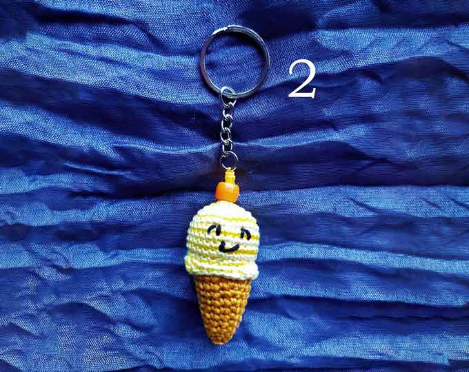 Ice-cream-Amigurumi-keychain B