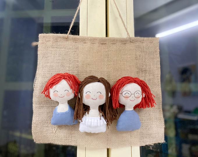 hanging-dolls